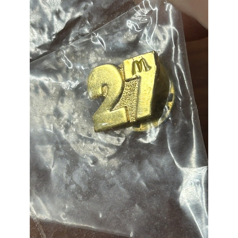 Vintage McDonald's Crew Pin Hut Stricklin Racing Team NASCAR 27 Car Arches Badge